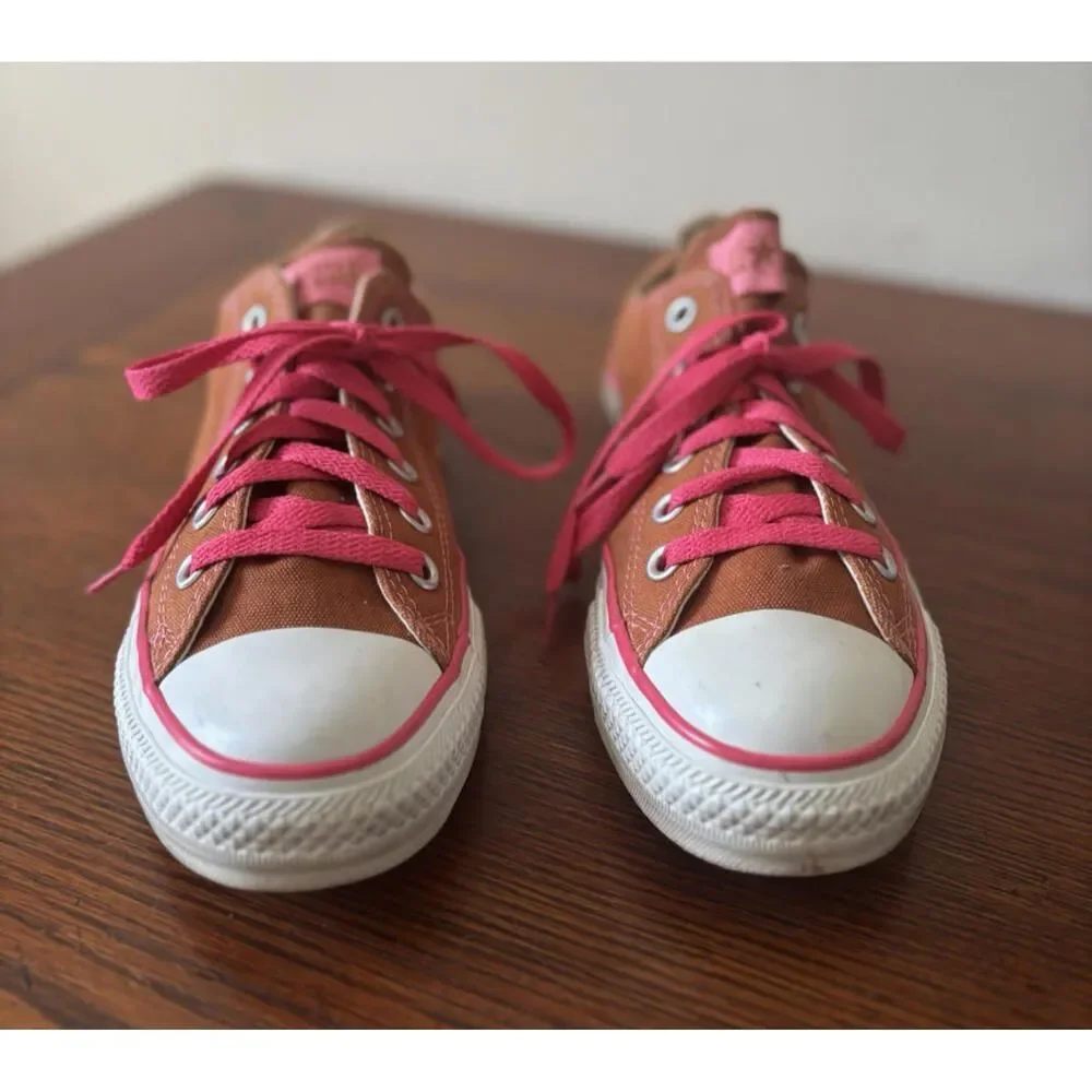 Converse Chuck Taylor All Star Sneakers Women’s Size 6 Coral Pink Low Top